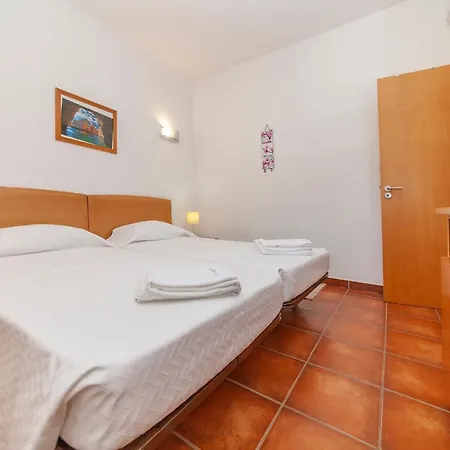 A21 - 1 Bed In Marinapark