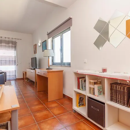 A21 - 1 Bed In Marinapark Apartment